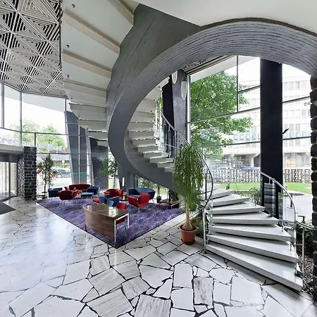 Hotell Continental 4*