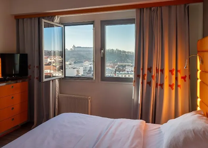 Continental 4*