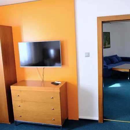 Continental 4*