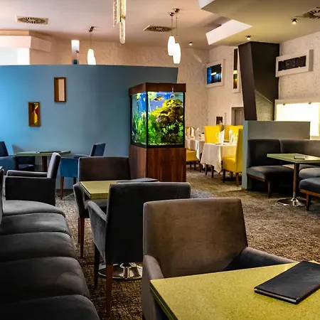 大洲酒店 4*