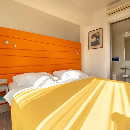 Continental Hotel 4*