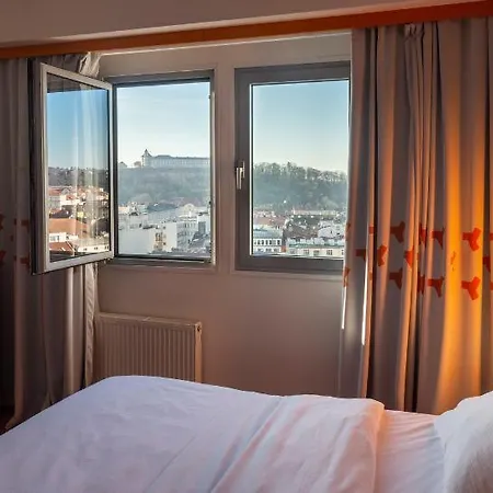 Continental 4*