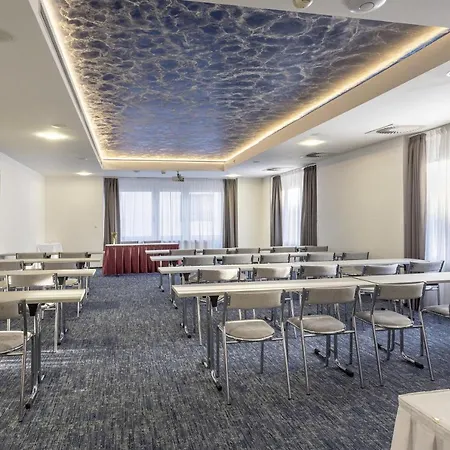 Continental 4*