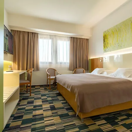 Continental 4* ברנו