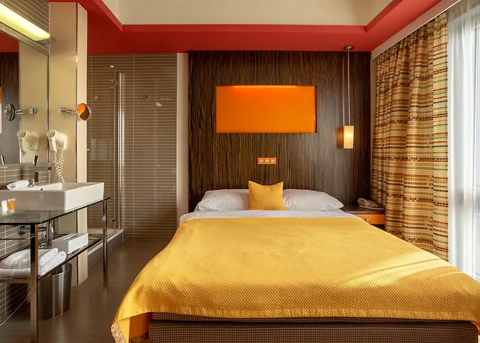 Continental Hotell 4*