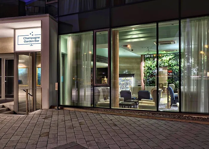 Hotell Continental 4*
